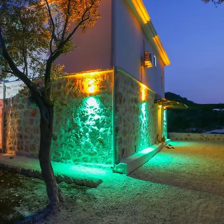 Karaca Kaş